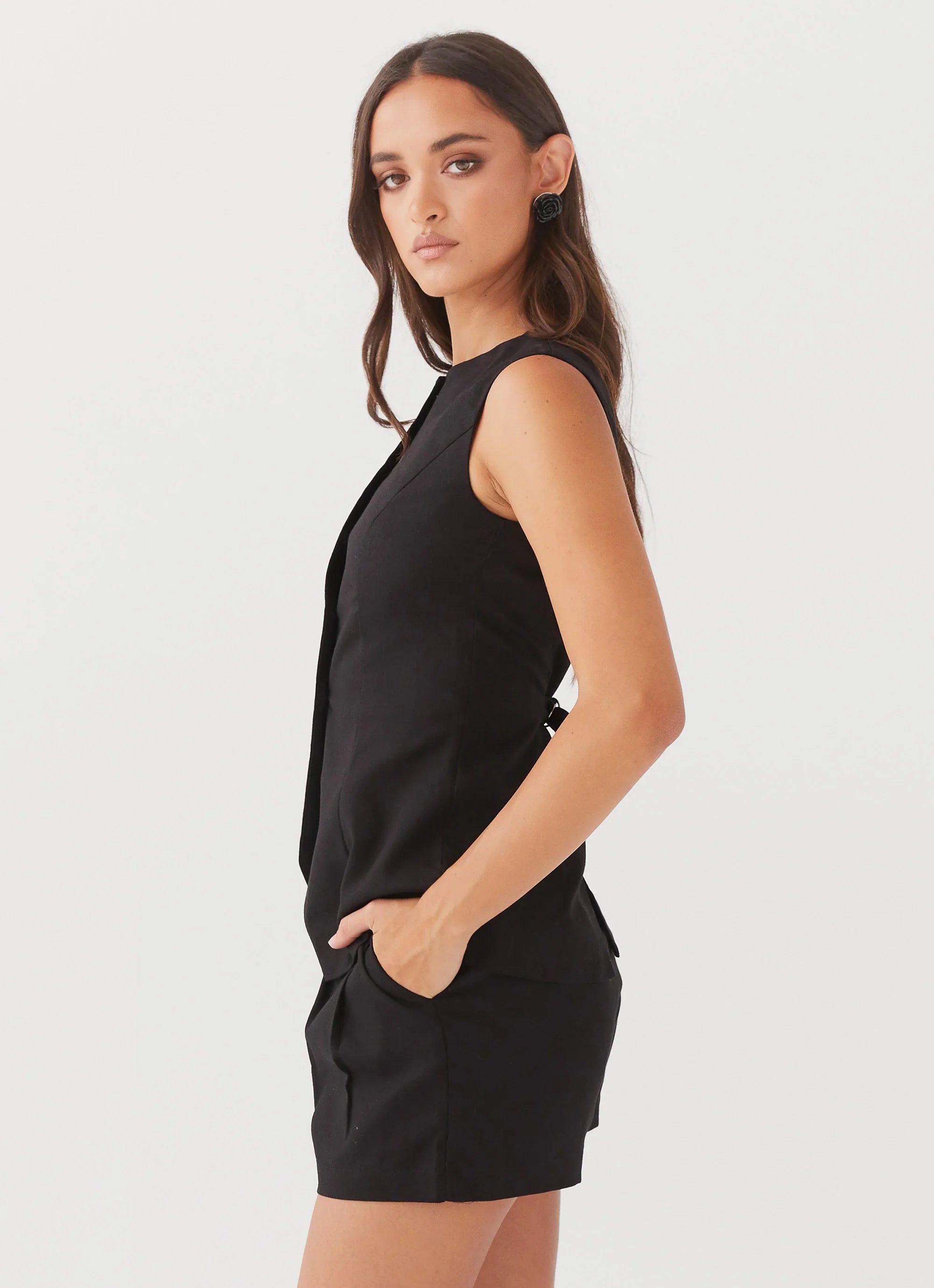 Born For Bordeaux Linen Vest - Black